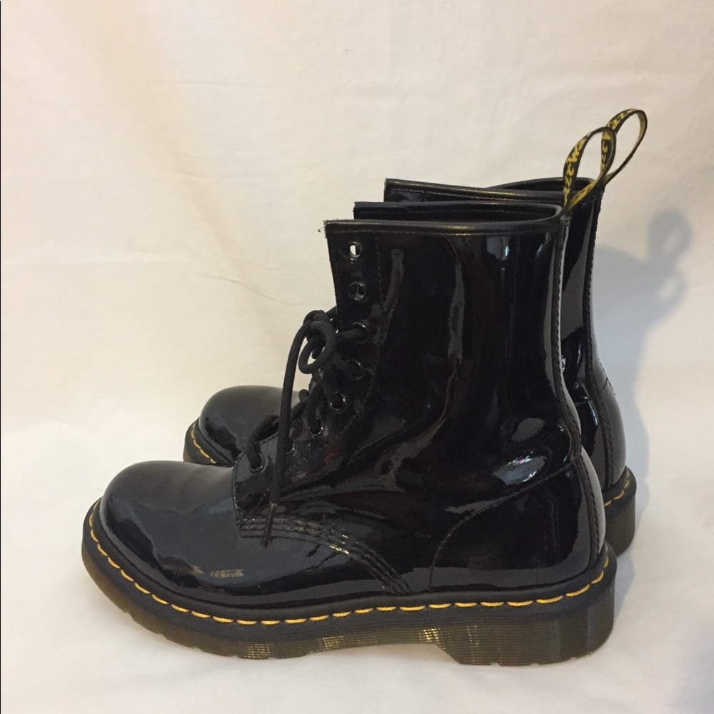 Women’s Doc’s Dr Martin black paten leather size 8